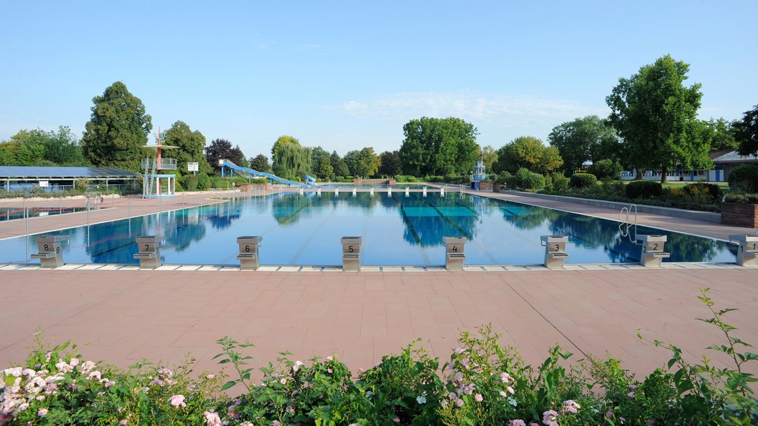 Sustainable pool operation in Heidelberg - ProMinent